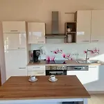 Vinomna *